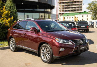 Подержанный автомобиль Lexus RX 2015 года (2 фото)