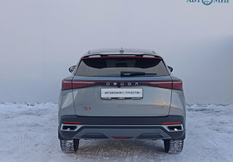 Подержанный автомобиль Omoda C5 2022 года (6 фото)