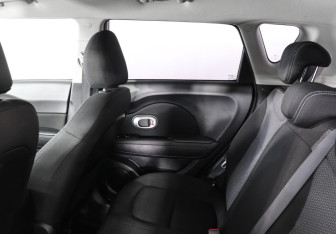 Подержанный автомобиль Kia Soul 2017 года (12 фото)