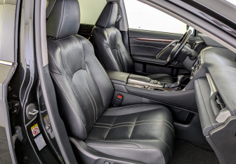 Подержанный автомобиль Lexus RX 2016 года (24 фото)