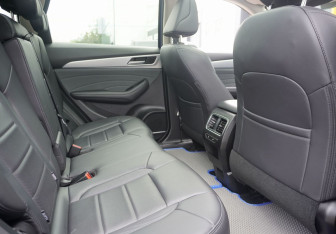 Подержанный автомобиль Haval F7 2022 года (10 фото)