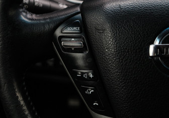 Подержанный автомобиль Nissan Teana 2011 года (21 фото)