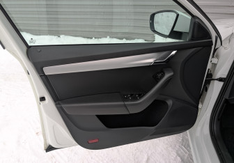 Подержанный автомобиль Skoda Octavia Liftback 2018 года (19 фото)