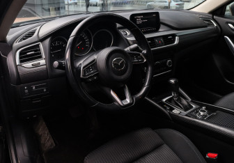 Подержанный автомобиль Mazda 6 Sedan 2017 года (12 фото)