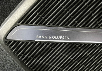 Подержанный автомобиль Audi Q5 2025 года (20 фото)