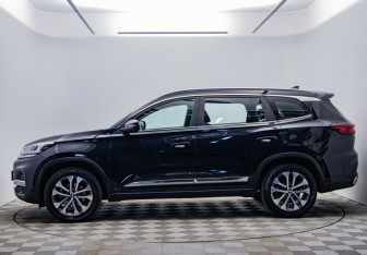 Подержанный автомобиль Chery Tiggo 8 2020 года (8 фото)