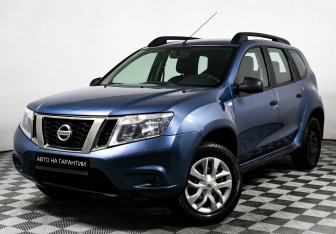 Подержанный автомобиль Nissan Terrano 2017 года (1 фото)
