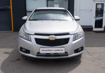 Подержанный автомобиль Chevrolet Cruze Sedan 2010 года (2 фото)
