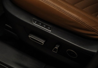 Подержанный автомобиль Changan CS95 2023 года (21 фото)