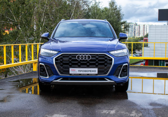 Подержанный автомобиль Audi Q5 2021 года (2 фото)