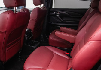 Подержанный автомобиль Mazda CX-9 2022 года (11 фото)