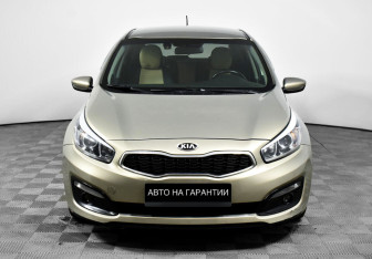 Подержанный автомобиль Kia Ceed Hatchback 2016 года (2 фото)