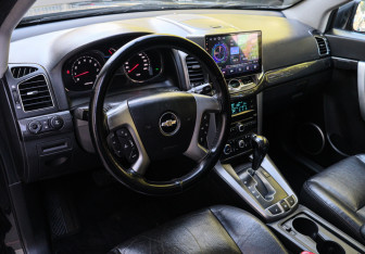 Подержанный автомобиль Chevrolet Captiva 2014 года (10 фото)