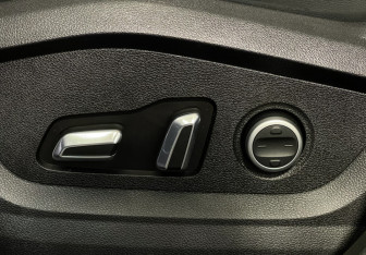 Подержанный автомобиль Exeed LX 2023 года (15 фото)