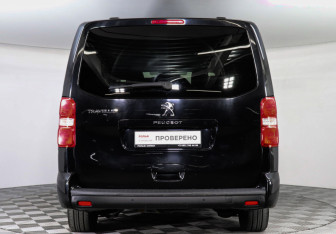 Подержанный автомобиль Peugeot Traveller 2019 года (5 фото)