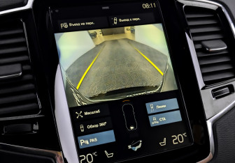 Подержанный автомобиль Volvo XC90 2017 года (29 фото)