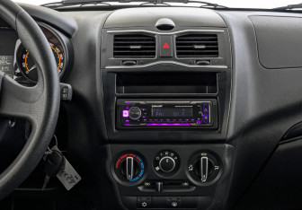 Подержанный автомобиль LADA (ВАЗ) Granta Sedan 2023 года (17 фото)