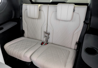 Подержанный автомобиль Exeed VX 2023 года (30 фото)