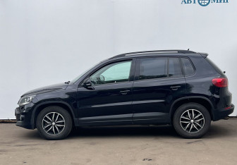 Подержанный автомобиль Volkswagen Tiguan 2012 года (8 фото)
