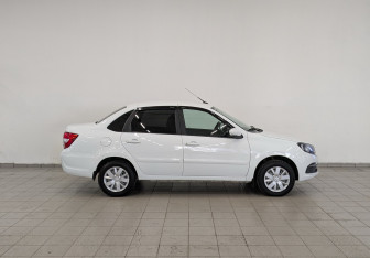 Подержанный автомобиль LADA (ВАЗ) Granta Sedan 2022 года (4 фото)