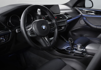 Подержанный автомобиль BMW X3 2021 года (14 фото)
