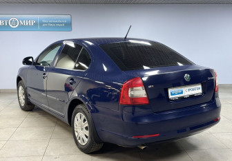 Подержанный автомобиль Skoda Octavia Liftback 2012 года (7 фото)