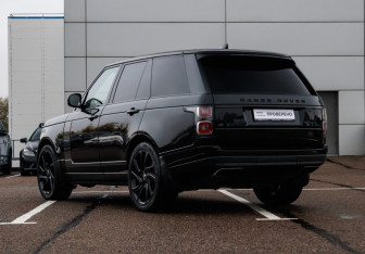 Подержанный автомобиль Land Rover Range Rover 2018 года (7 фото)
