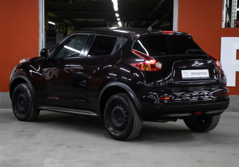 Подержанный автомобиль Nissan Juke 2013 года (7 фото)