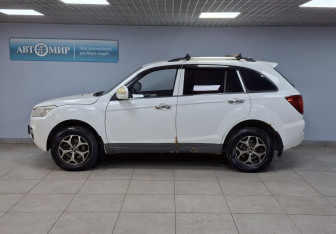 Подержанный автомобиль Lifan X60 2016 года (8 фото)