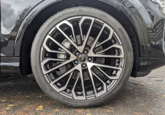 Новый Audi Q7 2025 (7 фото)