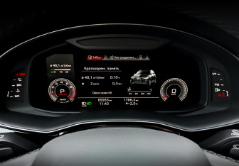 Подержанный автомобиль Audi Q7 2023 года (13 фото)