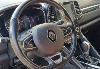 Подержанный автомобиль Renault Koleos 2018 года (14 фото)