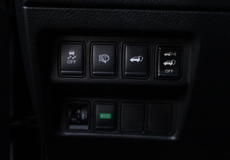 Подержанный автомобиль Nissan X-Trail 2015 года (19 фото)