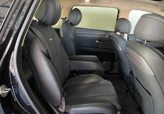 Подержанный автомобиль AITO M7 2023 года (11 фото)