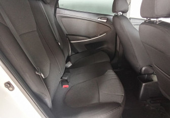 Подержанный автомобиль Hyundai Solaris Sedan 2014 года (10 фото)