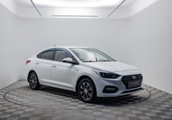 Подержанный автомобиль Hyundai Solaris Sedan 2017 года (3 фото)