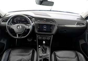Подержанный автомобиль Volkswagen Tiguan 2019 года (14 фото)