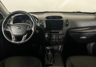 Подержанный автомобиль Kia Sorento 2020 года (12 фото)