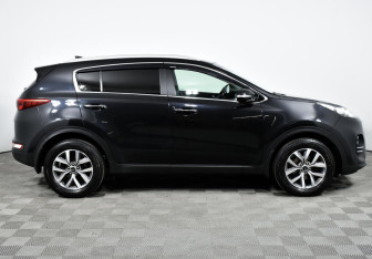 Подержанный автомобиль Kia Sportage 2016 года (4 фото)