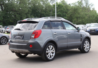 Подержанный автомобиль Opel Antara 2013 года (5 фото)