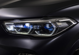 Подержанный автомобиль BMW X5 2019 года (2 фото)