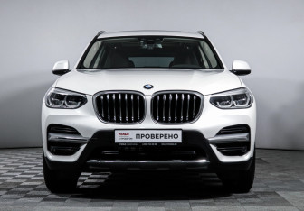 Подержанный автомобиль BMW X3 2021 года (2 фото)