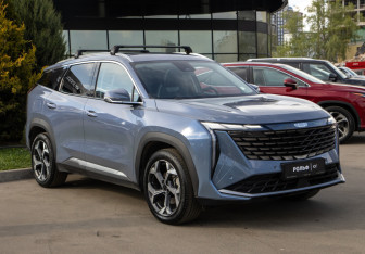 Подержанный автомобиль Geely Atlas 2023 года (2 фото)