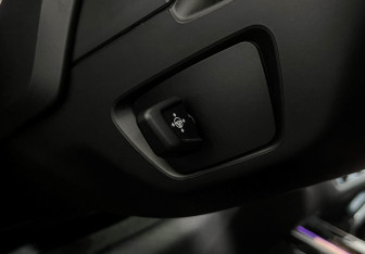 Подержанный автомобиль BMW X7 2020 года (23 фото)