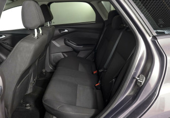 Подержанный автомобиль Ford Focus Wagon 2017 года (15 фото)