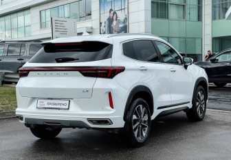 Подержанный автомобиль Exeed LX 2024 года (5 фото)