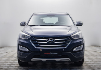 Подержанный автомобиль Hyundai Santa Fe 2013 года (8 фото)