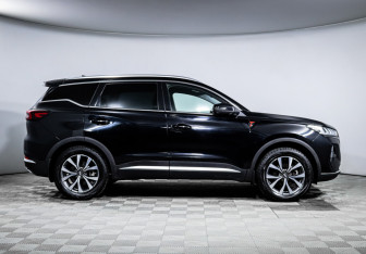 Подержанный автомобиль Chery Tiggo 7 Pro Max 2023 года (4 фото)