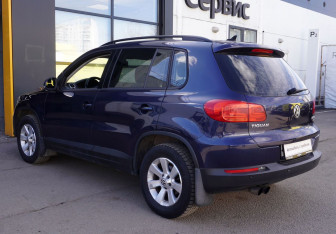 Подержанный автомобиль Volkswagen Tiguan 2012 года (6 фото)