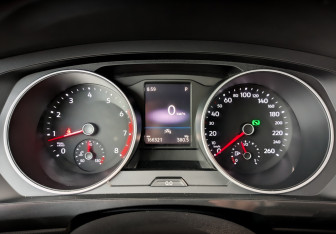 Подержанный автомобиль Volkswagen Tiguan 2021 года (13 фото)